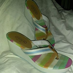 COACH WHITE STRIPED WEDGE